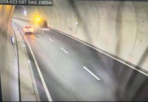 Ayvacık tünellerindeki ölümlü trafik kazası güvenlik kamerasına yansıdı
