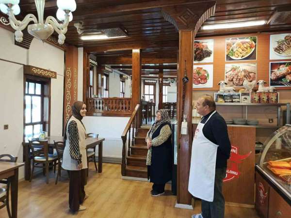 Gölpazarı'nın ekonomik ve sosyal dokusunun önemli parçaları olan esnaflara ziyaret