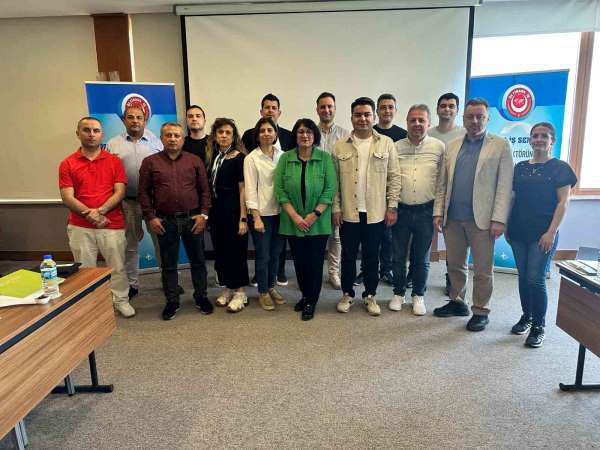 Giresun'da banka çalışanlarına 'Stres ile başa çıkma ve öfke kontrolü' eğitimi verildi