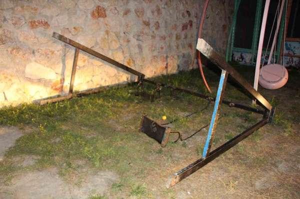 Amasya'da devrilen salıncaktan düşen 4 yaşındaki çocuk hayatını kaybetti