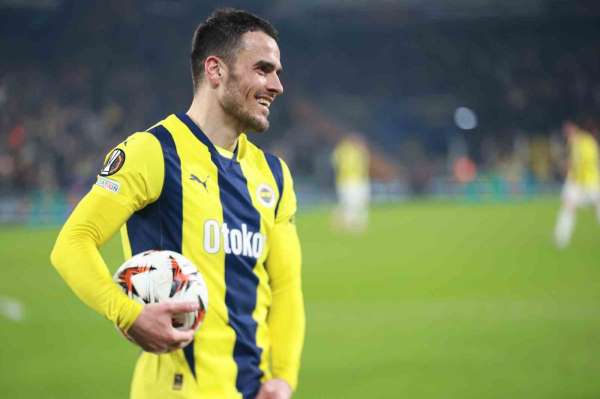 Filip Kostic'in Fenerbahçe macerası sona erdi