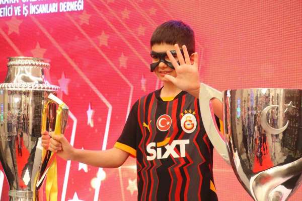 Galatasaray'ın 25. şampiyonluğu Ankara'da kutlandı