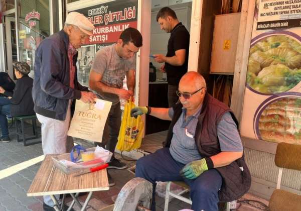 Kütahya Tavşanlı'da bayram öncesi bıçak bileme yoğunluğu