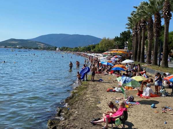 Erdek'te turizm patlaması, binlerce tatilci akın etti
