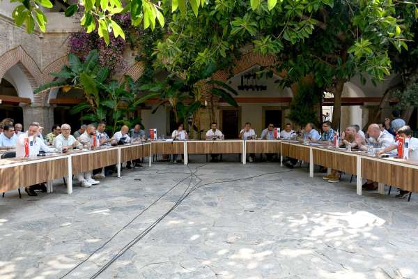Kuşadası Belediyesi'nden planlı yapılaşma için önemli karar