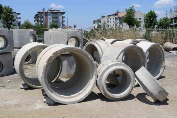 Salihli'nin Şehitler Mahallesi'ne ilave kanalizasyon hattı yapıldı