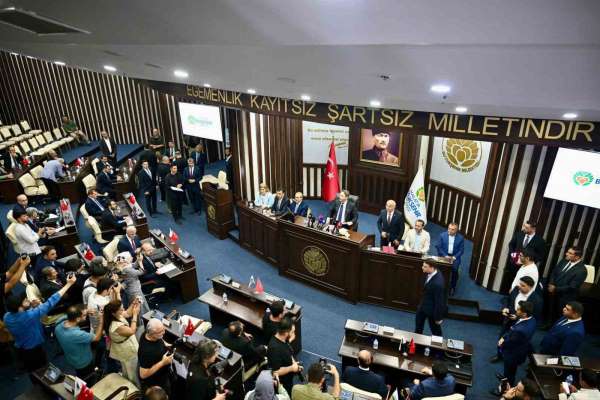 Bakan Bayraktar: 'Karadeniz gazı 2028'de 16 milyon haneye ulaşacak'