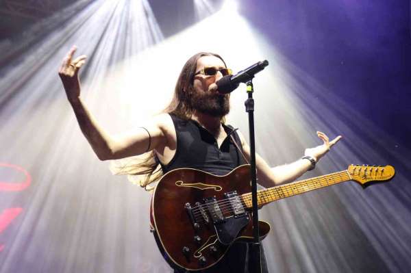 Emre Fel, DEMOT Fuarında nostaljiyi yaşattı