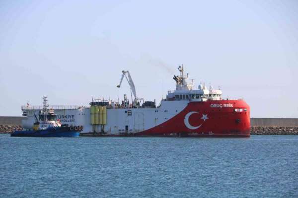 Oruç Reis Sismik Araştırma Gemisi, Filyos Limanı'na demirledi