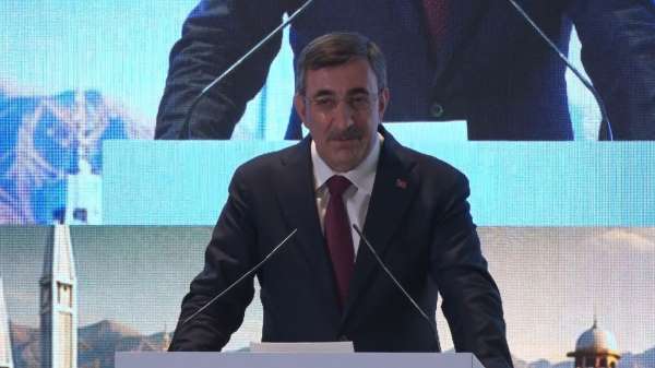 Cumhurbaşkanı Yardımcısı Yılmaz: 'Pakistan ile ikili ticaret hacmimizi yakın gelecekte 5 milyar dolara çıkarma