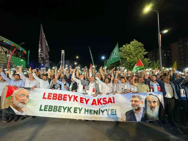 Diyarbakır'da İsrail'i protesto sonrası kahve zincirine taşlı saldırı