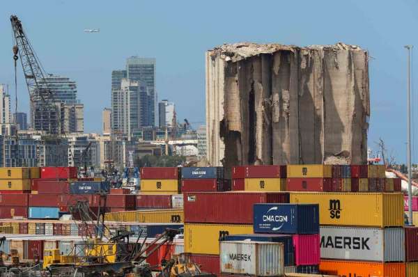 Beyrut Limanı'ndaki patlamada hayatını kaybedenler anıldı