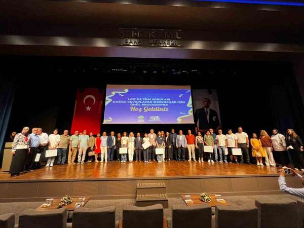 Şehitkamil'in Türkiye birincilerine dizüstü bilgisayar