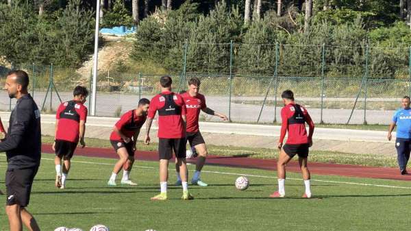 Çorum FK, Topuk Yaylası'nda çalışmalarını sürdürüyor