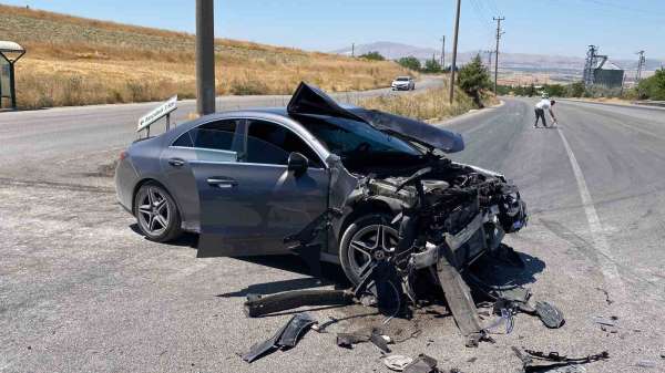Elazığ'da trafik kazası: 6 yaralı