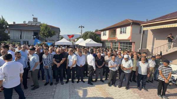 Ölü ya da diri bulunamadı, gıyabi cenaze namazı kılındı