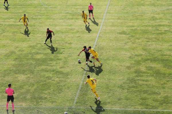 Bayburt Özel İdarespor evinde 24Erzincan'a 1-0 yenildi