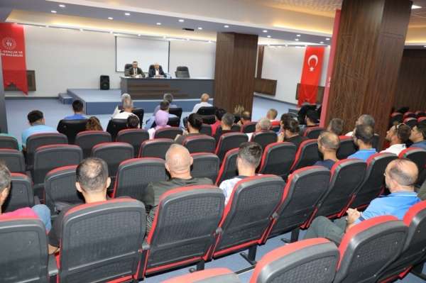 Gençlik ve Spor İl Müdürü Din, antrenörlerle bir araya geldi