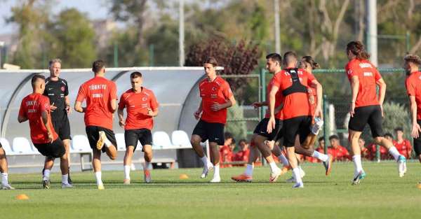 A Milli Futbol Takımı, Ermenistan maçı hazırlıklarını sürdürdü