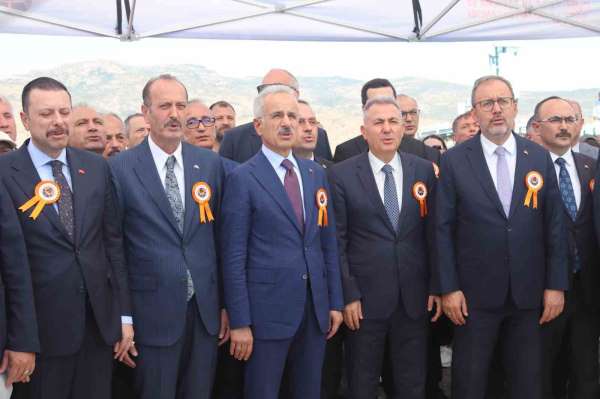 Bakan Uraloğlu: 'Mirasımıza kazandırdığımız tarihi köprülerin sayısı 532'ye ulaştı'