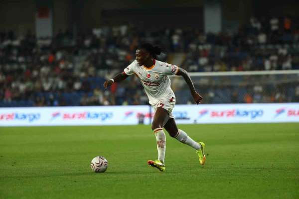Galatasaray'da Rafael Leao ve Deniz Gül, ilk kez forma giydi