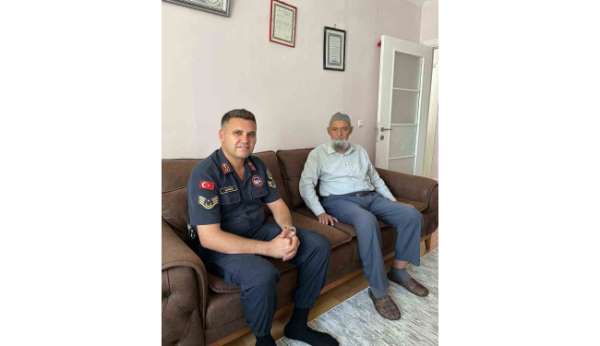 Şehit babasına vefa ziyareti