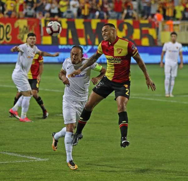 Göztepe, Kayserispor önünde