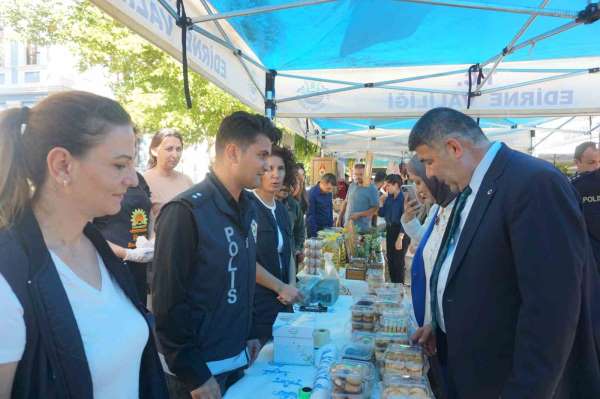 Polis Eşleri Derneği Edirne Şubesi'nden hayır panayırı