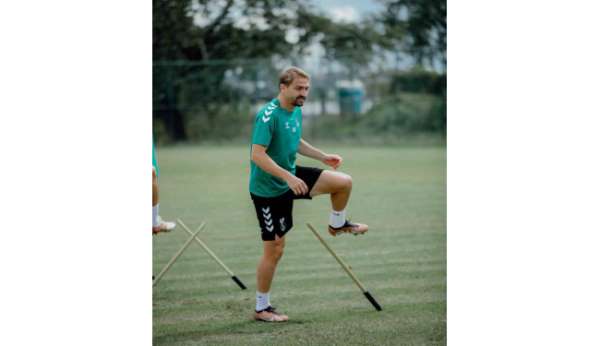 Sakaryaspor'da Caner Erkin ve Burak Altıparmak affedildi