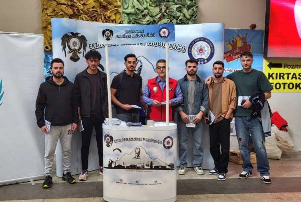 TEM ekipleri üniversiteli gençleri bilgilendirdi