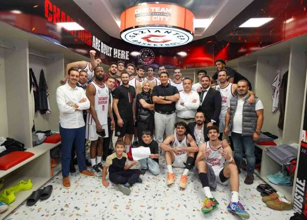 Gaziantep Basketbol'dan şampiyonluk yolunda önemli galibiyet