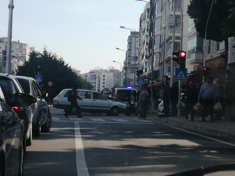 Samsun'da maddi hasarlı kaza