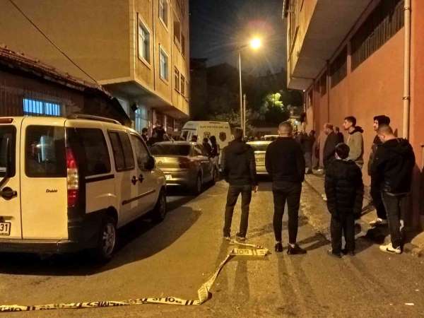 Cinnet geçiren uyuşturucu bağımlısı kişi, astsubay kuzenini bıçakladı, kuzeninin silahı ile babasını öldürdü - İstanbul haber