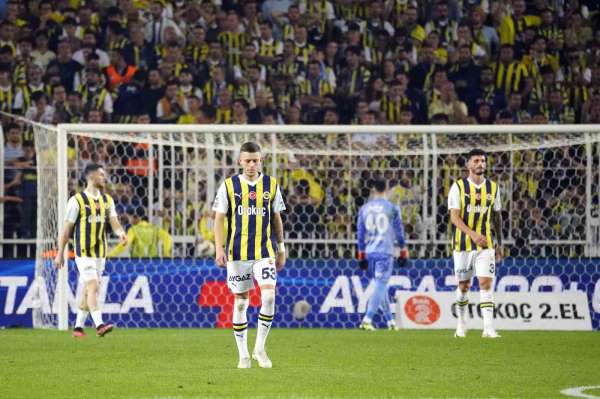 Fenerbahçe, 26 yıl sonra Trabzonspor'a sahasında kaybetti