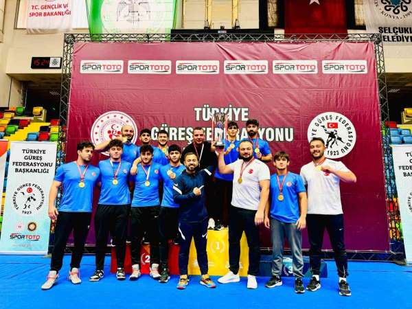 Üzümlü Belediyespor güreş takımı 1. lige yükseldi