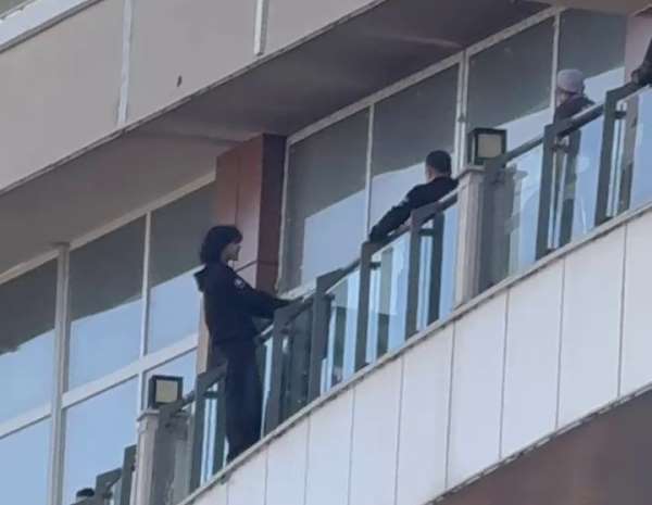 Erzurum MNG AVM'de intihar girişimi