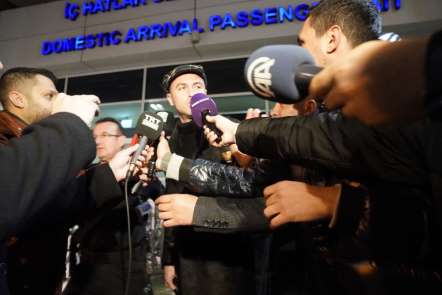 Burak Yılmaz, Antalya'ya geldi