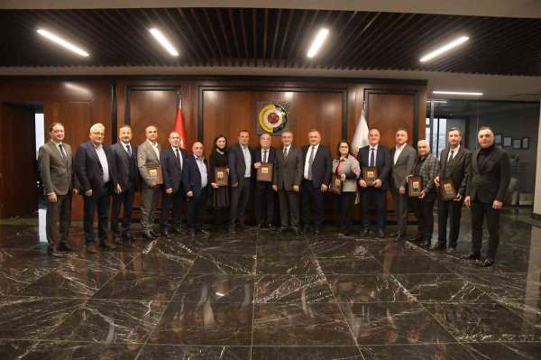 Samsun TSO'dan emektarlara plaket