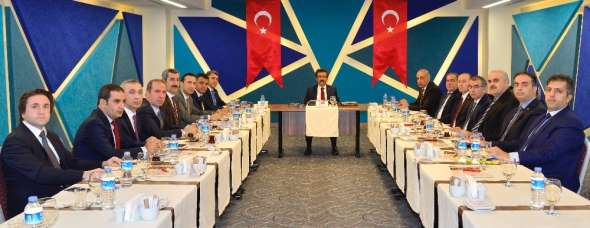 Diyarbakır'da ekonomi değerlendirme toplantısı yapıldı 