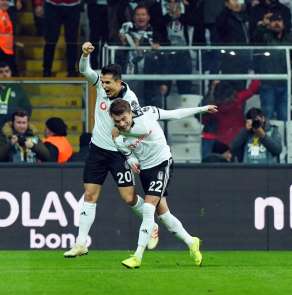 Güneş'li Beşiktaş, Galatasaray'a 1 kez kaybetti