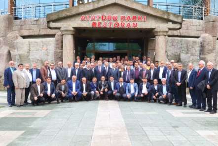 Tavlı: 'Sizler Cumhurbaşkanımızın uçbeylerisiniz'