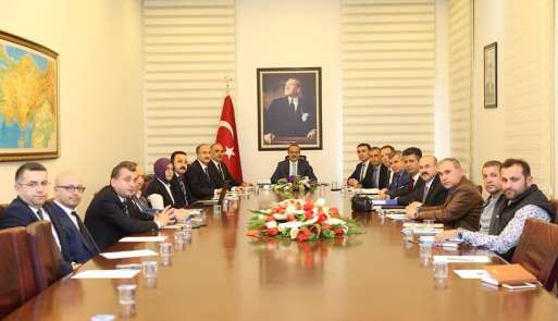 Vali Yavuz: 'Bazı kurum müdürlerimizin iş adamlarımızla temaslarının olmadığını