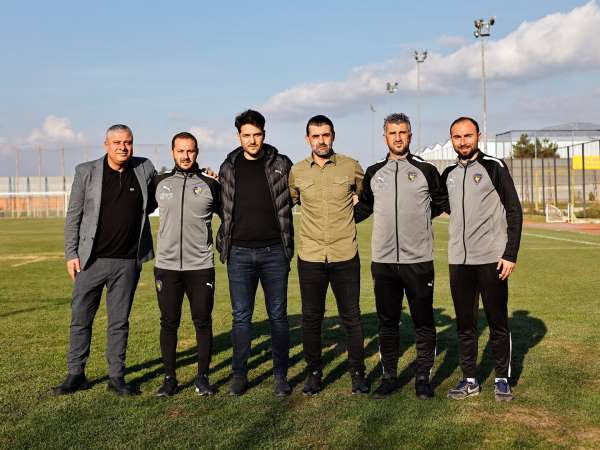 Bucaspor'da teknik ekibin sözleşmeleri 2 yıl uzatıldı - İzmir haber