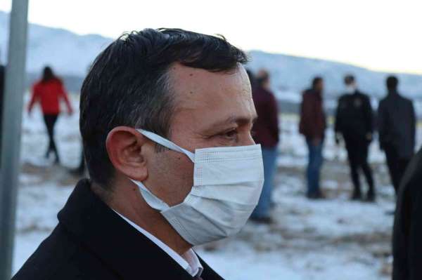 Kaza yerine gelen ERÜ Rektörü gözyaşlarını tutamadı - Kayseri haber