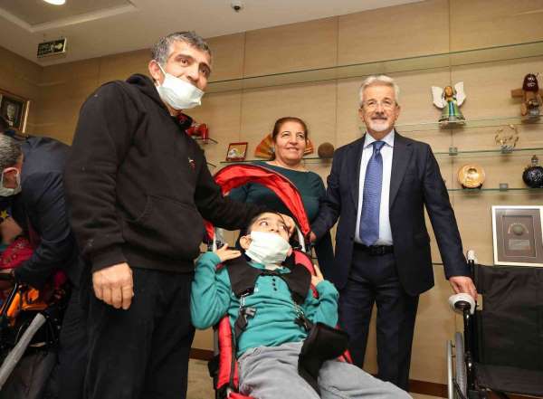 Nilüfer'de engellilere tekerlekli sandalye - Bursa haber