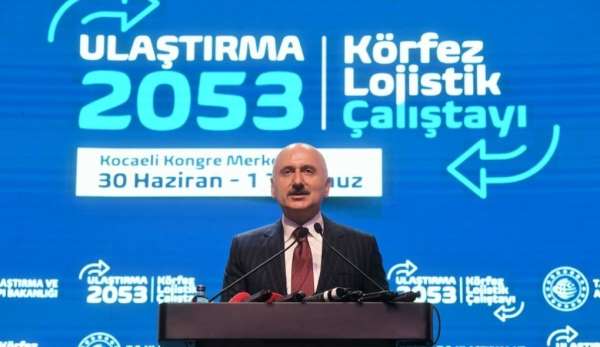 Bakan Karaismailoğlu: 'Kruvaziyer yolcu sayısı 2022'de 22 kat artarak 1 milyonu aştı'