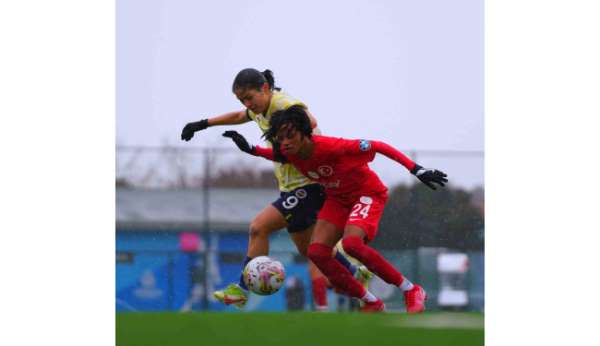 Turkcell Kadın Futbol Süper Ligi: Ataşehir Belediye Spor: 0 - Fenerbahçe: 6