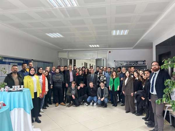 Kastamonu Üniversitesi'nde 'İhtisas Odaklı Öğrenci Projeleri Bilim Şöleni' gerçekleştirildi