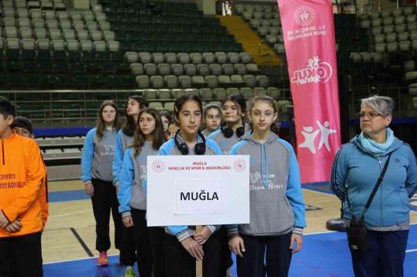 Okul sporları voleybol yıldızlar grup birinciliği Muğla'da başladı