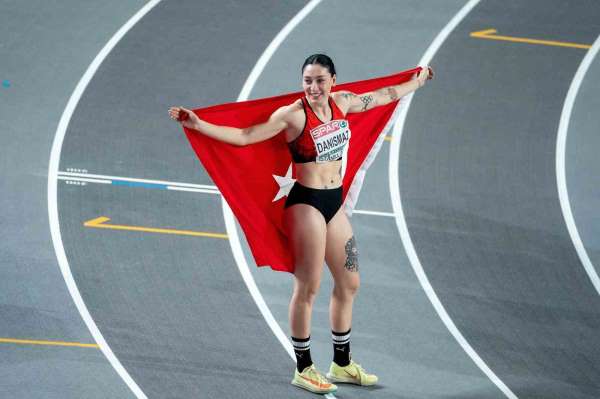 Rektör Aldemir, Avrupa Şampiyonu Danışmaz'ı tebrik etti